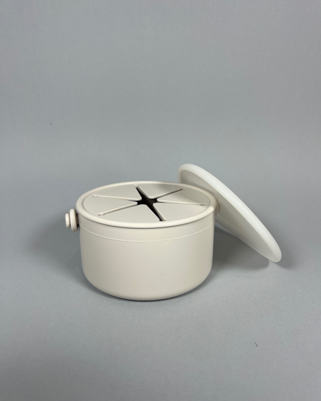 CANECA DE SNACKS PORTÁTIL